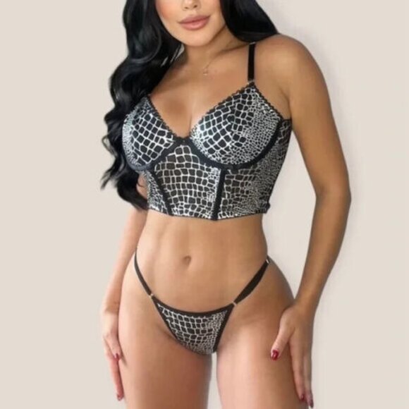 Remember Me Crocodile Print Stretchy Colombian Corset Bra & Thong Lingerie Set - Picture 1 of 4